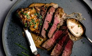 Cách làm bò bít tết kiểu Mỹ chuẩn vị nhà hàng