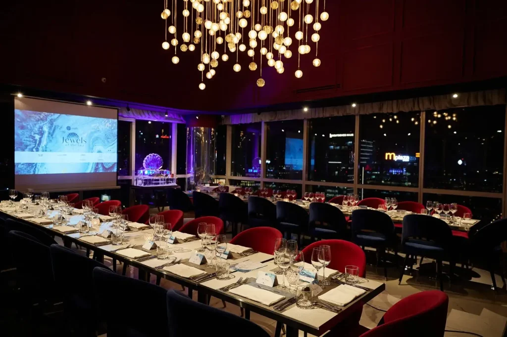 Không gian sự kiện Jewels of the Sea 2022 tại Shri Restaurant & Lounge
