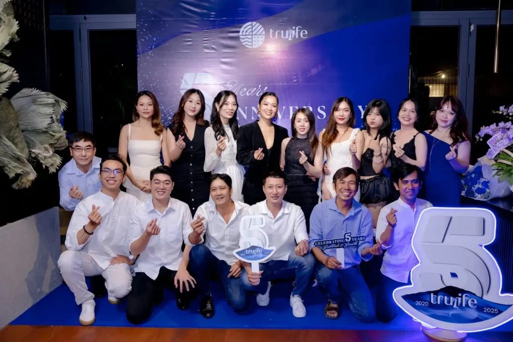 Khoảnh khắc tại tiệc kỷ niệm 5 năm Tru-Life